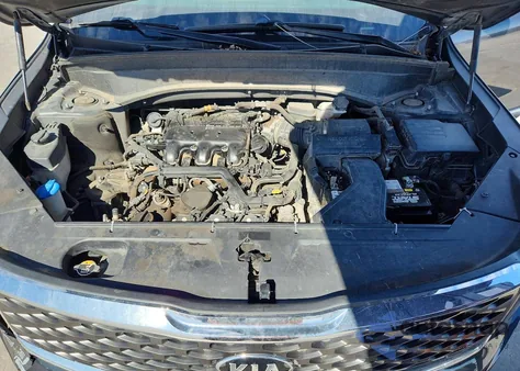 2020 Kia Telluride Lx z USA, uszkodzony, nr VIN 5XYP24HC0LG039166